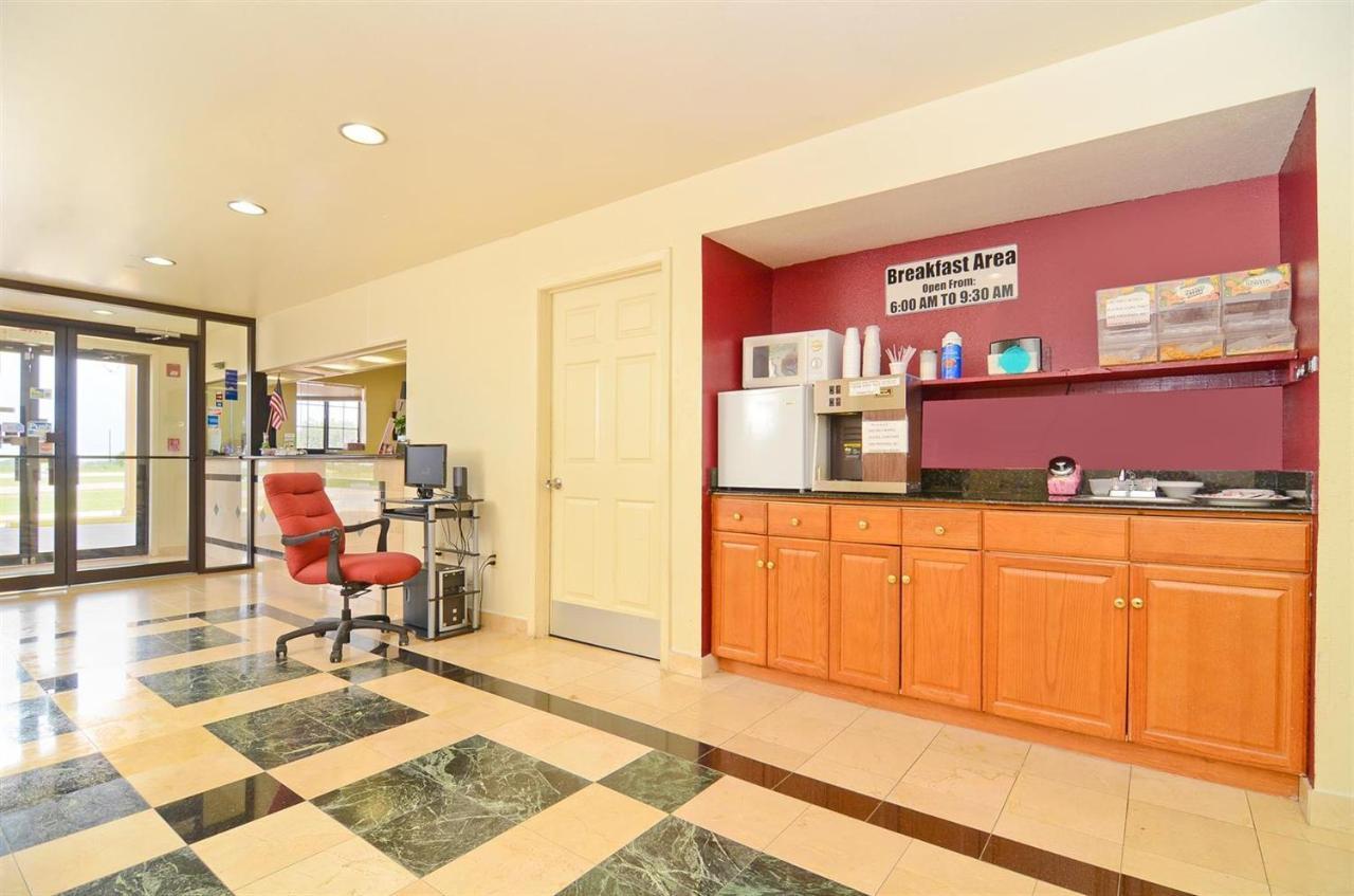 Pine Point Inn & Suites Smithville Dış mekan fotoğraf